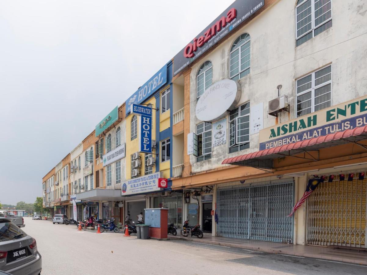 Oyo 44095 Bluewater Hotel Mersing Exteriör bild